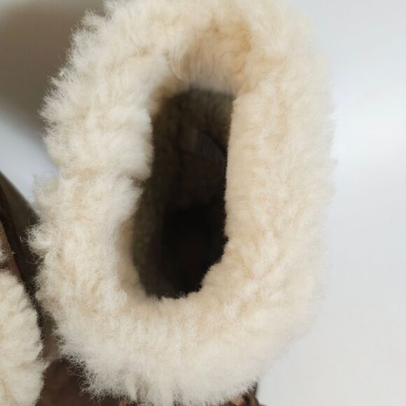 UGG Women’s Suburb Sweater Boots Brown Suede Sheepskin Tassel Mid Calf Size 5 - Picture 5 of 10